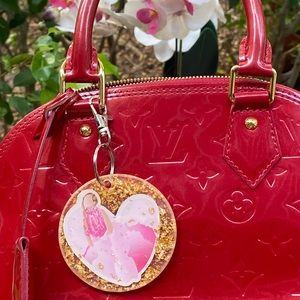 Taylor Swift Pink Me! Heart Cartoon & Gold Flakes Keychain Bag Charm Resin Art
